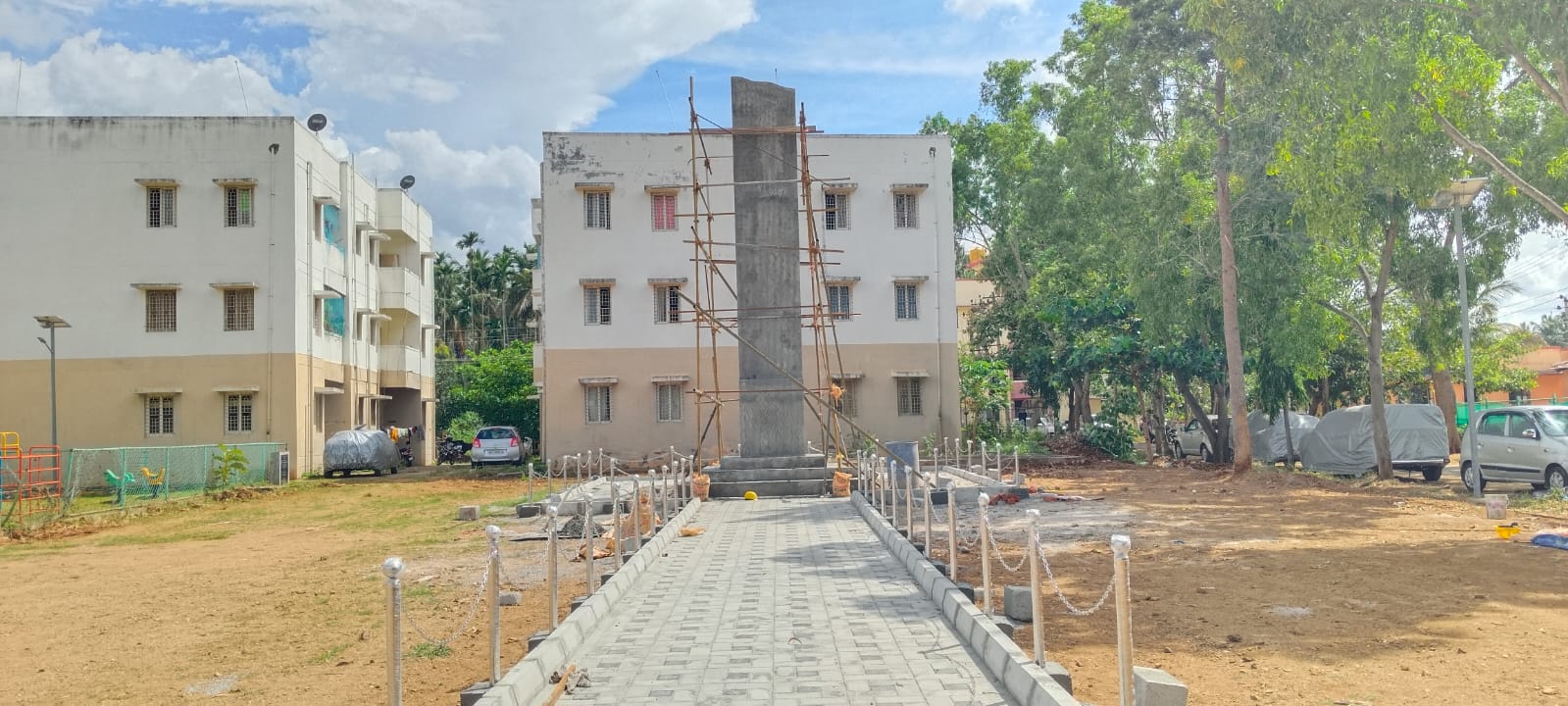 🎖️ ಚಾಮರಾಜನಗರದಲ್ಲಿ ರಾಜ್ಯದ ಅತಿ ಎತ್ತರದ ಹುತಾತ್ಮ ಪೊಲೀಸ್ ಸ್ಮಾರಕ